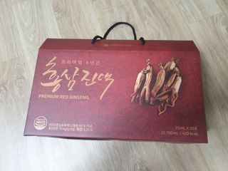 서울약사신협_프리미엄 6년근 홍삼진액_70mlx30포 — 5점을 준 리뷰어가 2021년 2월 올린 사용 사진