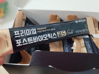 서울약사신협_프리미엄포스트바이오틱스골드_5g x 50포 — 5점을 준 리뷰어가 2021년 3월 올린 사용 사진