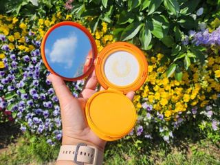 광동생활건강 MF[광동] 비타500✨주름개선·미백·SPF50+🌞퍼펙트쉴드 빅 선쿠션 본품 — 5점을 준 리뷰어가 2024년 5월 올린 사용 사진