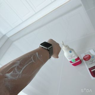 카프리나 프레쉬 산양밀크 모이스춰라이징 바디로션 350ml(오키드향) — 4점을 준 리뷰어가 2023년 3월 올린 사용 사진