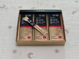 서울약사신협_투데이홍삼정플러스스틱_10g x 30포 — 5점을 준 리뷰어가 2021년 6월 올린 사용 사진
