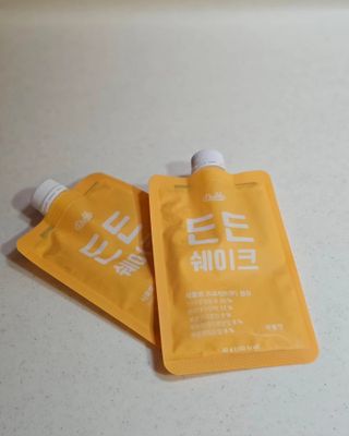 [덜다] 든든 식물성 단백질 쉐이크 40g X 7입 (곡물/딸기) — 4점을 준 리뷰어가 2023년 8월 올린 사용 사진