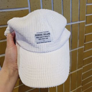 노르딕아일랜드 DW CORDUROY 볼캡 — 5점을 준 리뷰어가 2021년 11월 올린 사용 사진