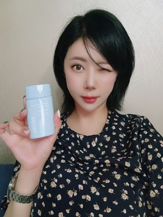 아이레시피 마일드 히알루로닉 모이스트 업 선스크린 SPF50+ PA++++ — 5점을 준 리뷰어가 2023년 7월 올린 사용 사진