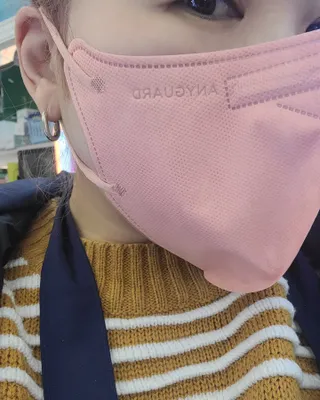 애니가드 셋업마스크 4컬러 각 10매입 [크리미베이지, 캐시미어로즈, 초콜렛브라운, 미드나잇네이비] — 5점을 준 리뷰어가 2022년 2월 올린 사용 사진