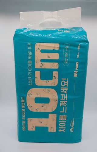아베크 펫 와이드 프리미엄 중형 애견 강아지 배변 패드 54매 1팩 45g — 5점을 준 리뷰어가 2021년 7월 올린 사용 사진