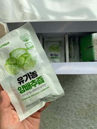 참앤들황토농원 국내산 유기농 양배추를 그대로 담은,  유기농 양배추즙  80ml X 30포 1박스 — 5점을 준 리뷰어가 2023년 3월 올린 사용 사진