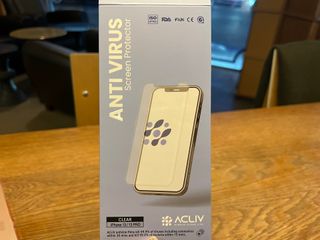 아클리브 Premium 항균 항바이러스 액정 보호필름(iPhone) — 4점을 준 리뷰어가 2022년 1월 올린 사용 사진