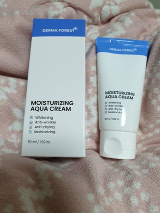 더마포레스트 모이스처라이징 아쿠아크림 / 수분크림 히알루론산 펩타이드 보습 미백 주름개선 — 5점을 준 리뷰어가 2021년 6월 올린 사용 사진