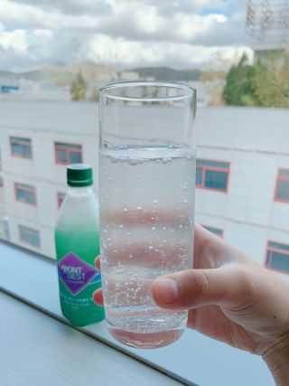 몽베스트 Montbest with Sparkling water Plain 20병 — 5점을 준 리뷰어가 2021년 11월 올린 사용 사진
