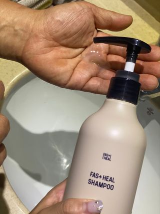 패스트힐(fast heal) 패스트힐 탈모증상완화샴푸 470ml — 5점을 준 리뷰어가 2023년 9월 올린 사용 사진
