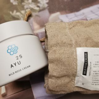 AYU25[아유트웬티파이브]다마스크로즈워터 베이스 천연 수분 촉촉 크림 — 5점을 준 리뷰어가 2021년 3월 올린 사용 사진