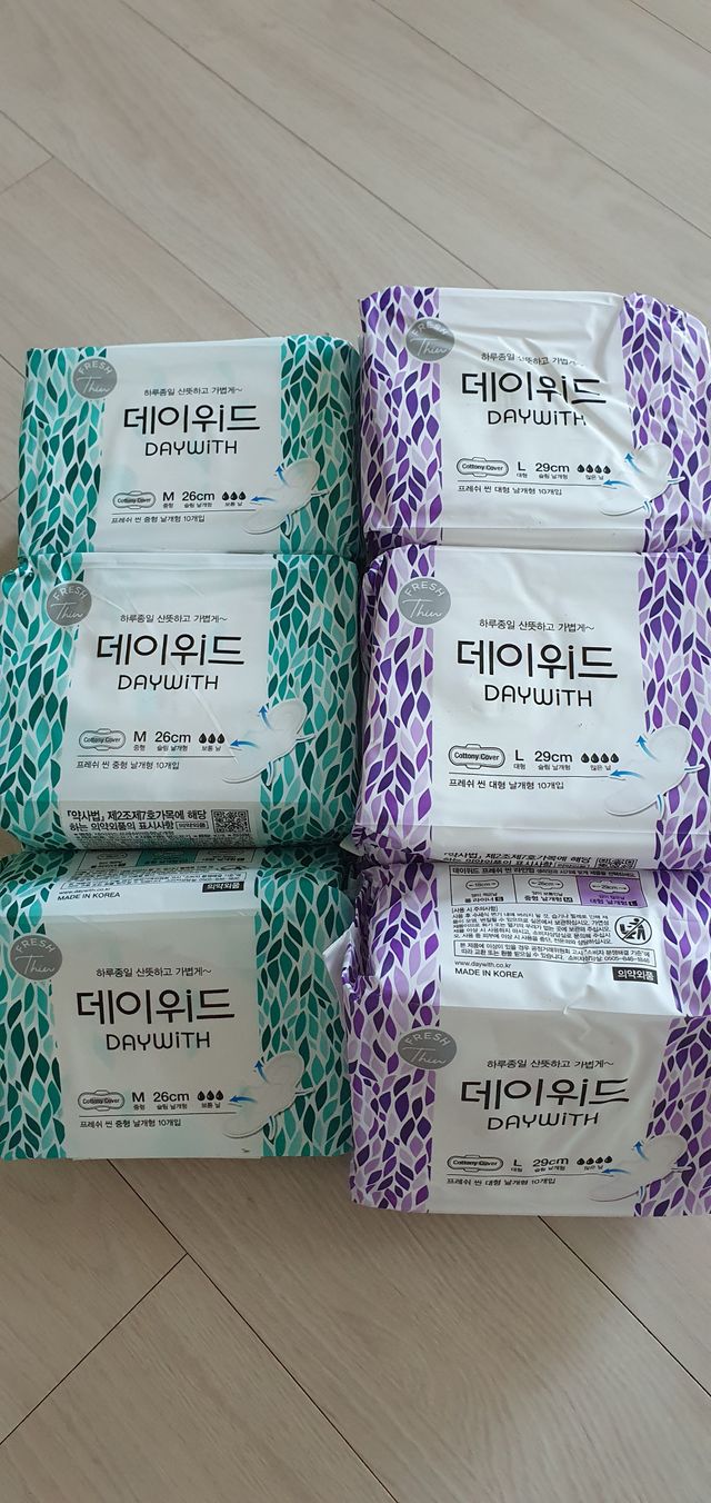 [데이위드] 국내생산 생리대 가벼운 초 슬림핏 프레쉬 씬 순면커버 생리대 10개입X1팩 리뷰 사진