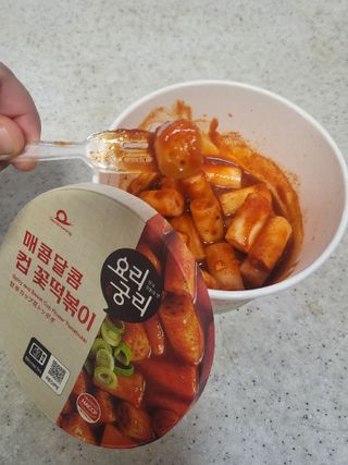나우  [요리궁리] 매콤달콤 꽃떡볶이 6개입 세트 — 5점을 준 리뷰어가 2025년 1월 올린 사용 사진