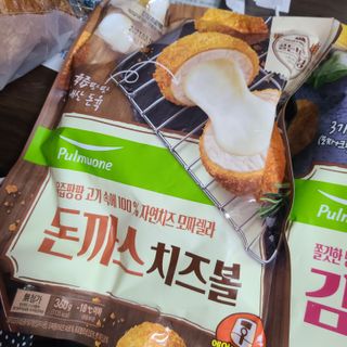 [풀무원] 치즈볼 2종-돈까스치즈볼, 감자치즈볼 — 5점을 준 리뷰어가 2021년 4월 올린 사용 사진