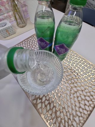 몽베스트 Montbest with Sparkling water Plain 20병 — 5점을 준 리뷰어가 2022년 8월 올린 사용 사진