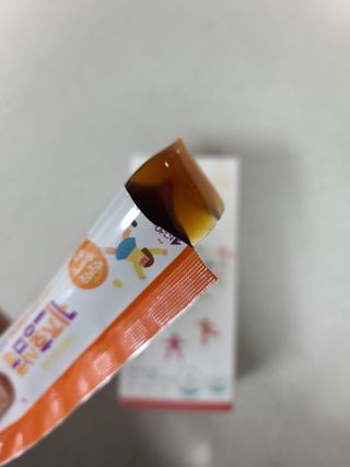 베거스코리아 [콜리케어] 키즈 홍삼콜리 딸기맛 14포 — 5점을 준 리뷰어가 2021년 10월 올린 사용 사진
