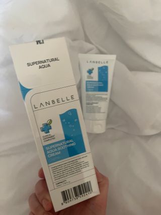 랑벨 수퍼내츄럴 아쿠아 수딩 크림 100ml — 5점을 준 리뷰어가 2022년 4월 올린 사용 사진