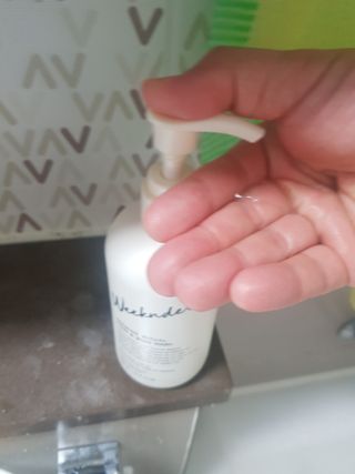 [위켄더스] 기분좋은 하루를 선사해주는 핸드& 바디워시 1종 랜덤발송 — 5점을 준 리뷰어가 2022년 5월 올린 사용 사진
