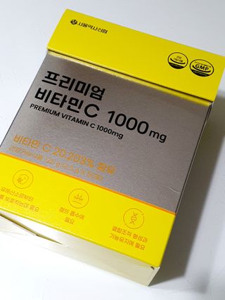 서울약사신협 프리미엄 비타민C 1,000mg_2.5g x 50포 — 5점을 준 리뷰어가 2021년 10월 올린 사용 사진
