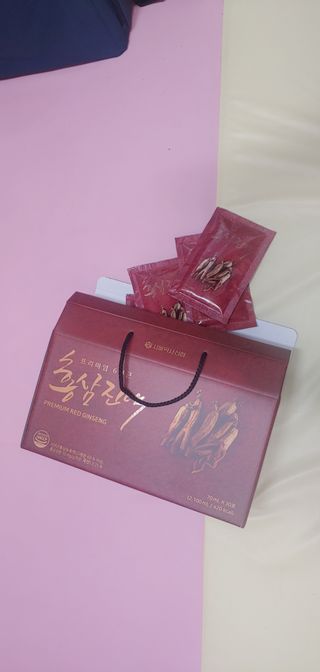 서울약사신협_프리미엄 6년근 홍삼진액_70mlx30포 — 4점을 준 리뷰어가 2021년 3월 올린 사용 사진