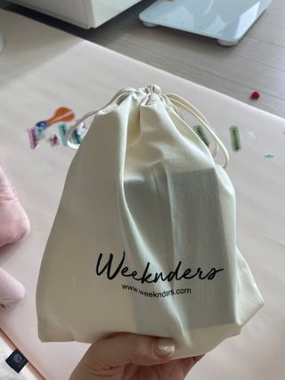 [위켄더스] 끈적임 없이 수분감을 채워주는 핸드& 바디로션 1종 랜덤발송 — 4.5점을 준 리뷰어가 2022년 5월 올린 사용 사진