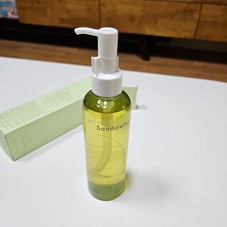 스킨큐어 산다화 순한 클렌징 동백 오일 200ml — 4점을 준 리뷰어가 2023년 5월 올린 사용 사진