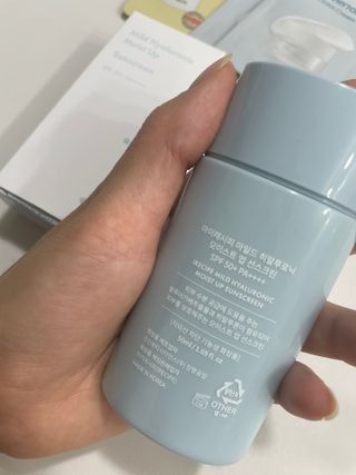 아이레시피 마일드 히알루로닉 모이스트 업 선스크린 SPF50+ PA++++ — 5점을 준 리뷰어가 2023년 6월 올린 사용 사진