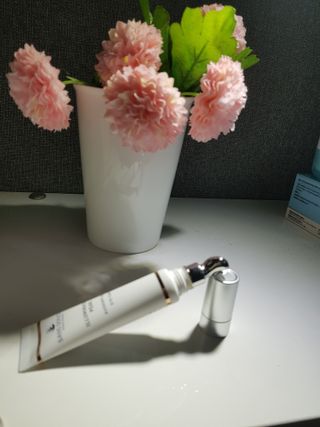 산수시 일루미네이팅 펄 영양 다크서클 스틱 아이 크림 케어 15ml — 5점을 준 리뷰어가 2021년 6월 올린 사용 사진