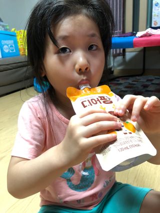 [몸엔용] 우리 아이 건강간식, 달콤한 녹용곤약젤리 디어팡 4종 — 5점을 준 리뷰어가 2021년 8월 올린 사용 사진