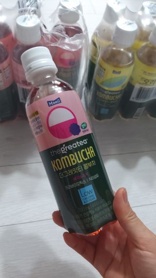 더그레잇티 콤부차 [매일유업] 더그레잇티 44kcal 콤부차 300ml *12개입 (오리지널 6개+베리리치 6개) — 5점을 준 리뷰어가 2023년 7월 올린 사용 사진