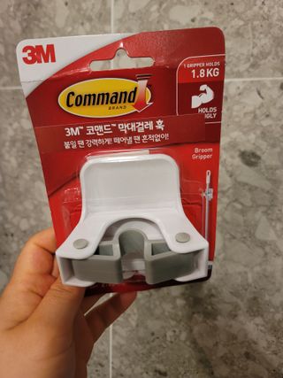 3M 코맨드 밀대걸이 막대걸레훅 2개 — 5점을 준 리뷰어가 2023년 5월 올린 사용 사진