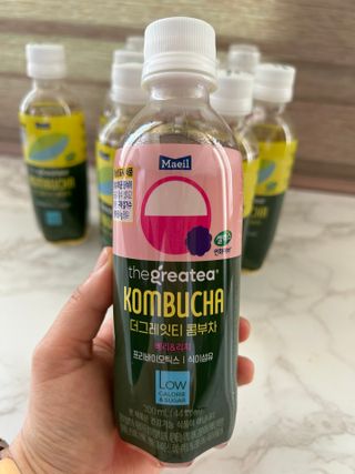 더그레잇티 콤부차 [매일유업] 더그레잇티 44kcal 콤부차 300ml *12개입 (오리지널 6개+베리리치 6개) — 5점을 준 리뷰어가 2023년 8월 올린 사용 사진