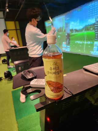 소담스퀘어 상암 제로카페인x제로칼로리 제주 유기농 유이크 구아바잎차 500ml x 6개입 (1박스) — 5점을 준 리뷰어가 2022년 11월 올린 사용 사진