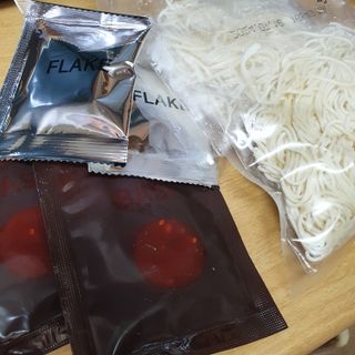 [한면원] 비빔국수 2인분 — 4.5점을 준 리뷰어가 2022년 7월 올린 사용 사진