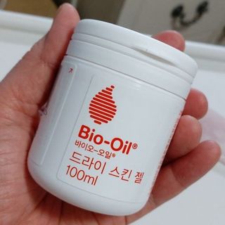 바이오오일 [바이오-오일] 드라이 스킨 젤 100ml — 5점을 준 리뷰어가 2022년 1월 올린 사용 사진