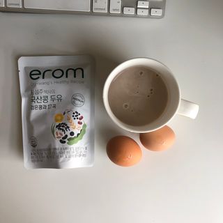 이롬 황성주 박사의 국산콩 두유 검은콩과 17곡 프리미엄 — 5점을 준 리뷰어가 2021년 5월 올린 사용 사진