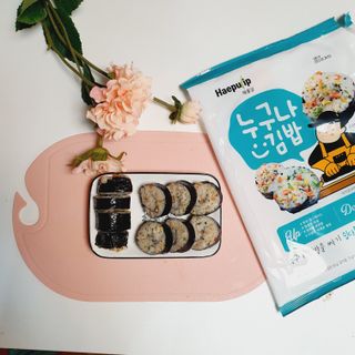 해풀잎 누구나 김밥*1ea [(혼합야채 35g *1ea,  김밥김 (5g, 5ea),  양념간장 (6g, 5ea), 참기름(5g, 2ea)] — 5점을 준 리뷰어가 2022년 10월 올린 사용 사진
