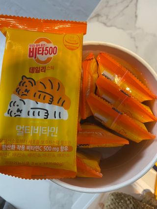 광동생활건강 프리 [광동] VB와 VC를 함유한 멀티 비타민 비타 500 데일리 스틱 180포 — 4.5점을 준 리뷰어가 2022년 7월 올린 사용 사진
