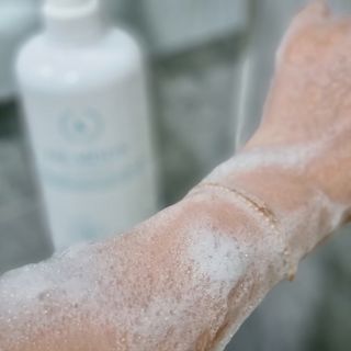 [닥터문] 센텔라 시카케어 화이트머스크 바디워시 1000ml — 5점을 준 리뷰어가 2023년 7월 올린 사용 사진