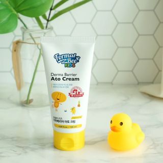 포멀비 키즈 더마베리어 아토 세트(크림 120ml+워시 300ml+스틱밤 18g) — 5점을 준 리뷰어가 2023년 12월 올린 사용 사진