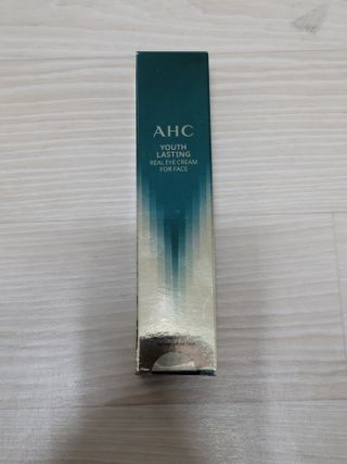 [NEW 탄력유턴 아이크림] AHC 유스 래스팅 리얼 아이크림 포 페이스 — 5점을 준 리뷰어가 2021년 3월 올린 사용 사진