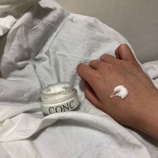 CONC 콩크 미로탐누스 안티링클 화이트닝 크림 — 5점을 준 리뷰어가 2021년 2월 올린 사용 사진