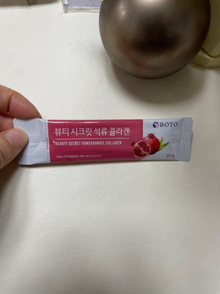 보뚜 슈퍼푸드 뷰티 시크릿 석류 콜라겐 젤리스틱 15포 — 4.5점을 준 리뷰어가 2021년 12월 올린 사용 사진