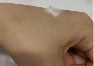 자민경 크레마카라콜 울트라 프로폴리스 하이드라 인텐스 크림 50ml — 4점을 준 리뷰어가 2021년 1월 올린 사용 사진