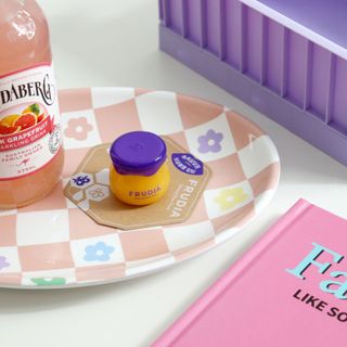 틱톡 [후르디아] 튼입술해결템 올리브영 블루베리 하이드레이팅 허니 립밤 — 5점을 준 리뷰어가 2023년 11월 올린 사용 사진