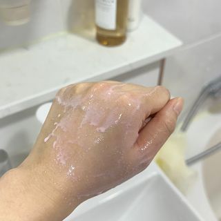 스킨1004 [SKIN1004] 마다가스카르 센텔라 라이트 클렌징 오일 200ml — 5점을 준 리뷰어가 2024년 7월 올린 사용 사진