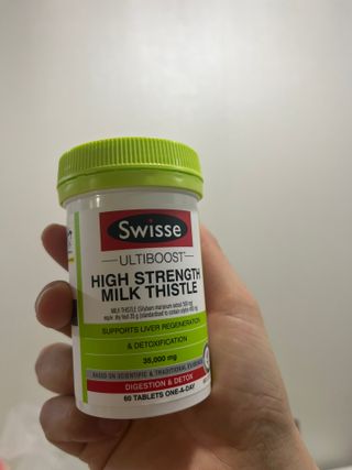 Swisse 스위스 고함량 밀크씨슬 35,000mg 60정 — 4.5점을 준 리뷰어가 2021년 11월 올린 사용 사진