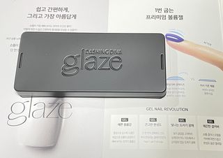 데싱디바 글레이즈 젤네일 네온체크 네일_4종 중 택 1 — 5점을 준 리뷰어가 2021년 8월 올린 사용 사진