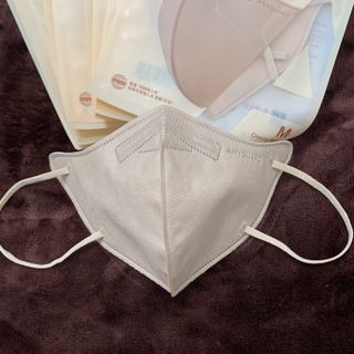 애니가드 셋업마스크 4컬러 각 10매입 [크리미베이지, 캐시미어로즈, 초콜렛브라운, 미드나잇네이비] — 5점을 준 리뷰어가 2022년 2월 올린 사용 사진